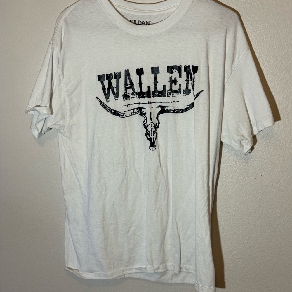 Gildan White Bull Skull Men's T-Shirt